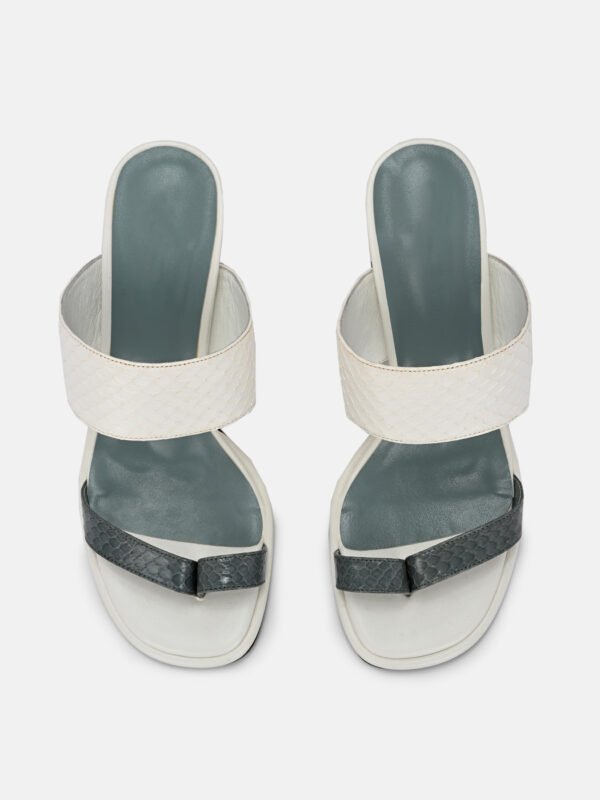 BROOK - Image 5